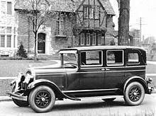 1928 Chrysler Model 72 Crown Sedan 